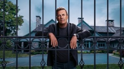 Your Friends and Neighbors 1.Sezon 1.Bölüm izle