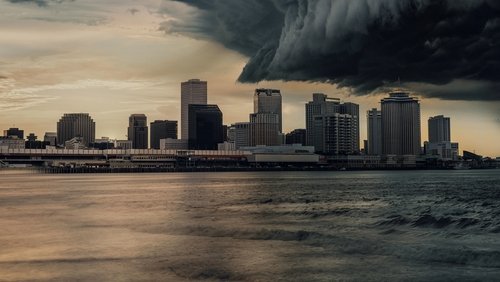 Hurricane Katrina: Race Against Time 1.Sezon 3.Bölüm izle